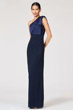 Load image into Gallery viewer, Estrella Gown