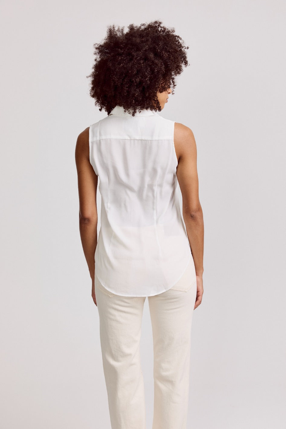 The Signature Sleeveless Shirt