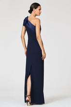 Load image into Gallery viewer, Estrella Gown