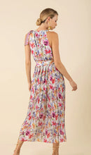 Load image into Gallery viewer, Chelsea Chiffon Pleated Dress