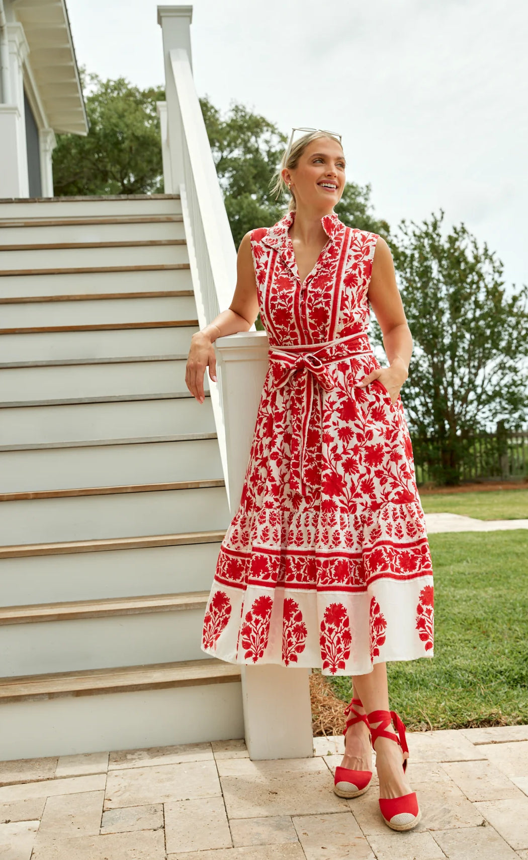 Sleeveless Flounce Dress