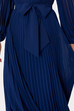 Load image into Gallery viewer, Nadie Pleated Maxi Dress