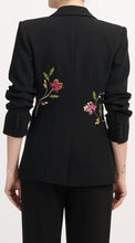 Load image into Gallery viewer, Floral Mixed Media Scrunched Cheyenne Blazer