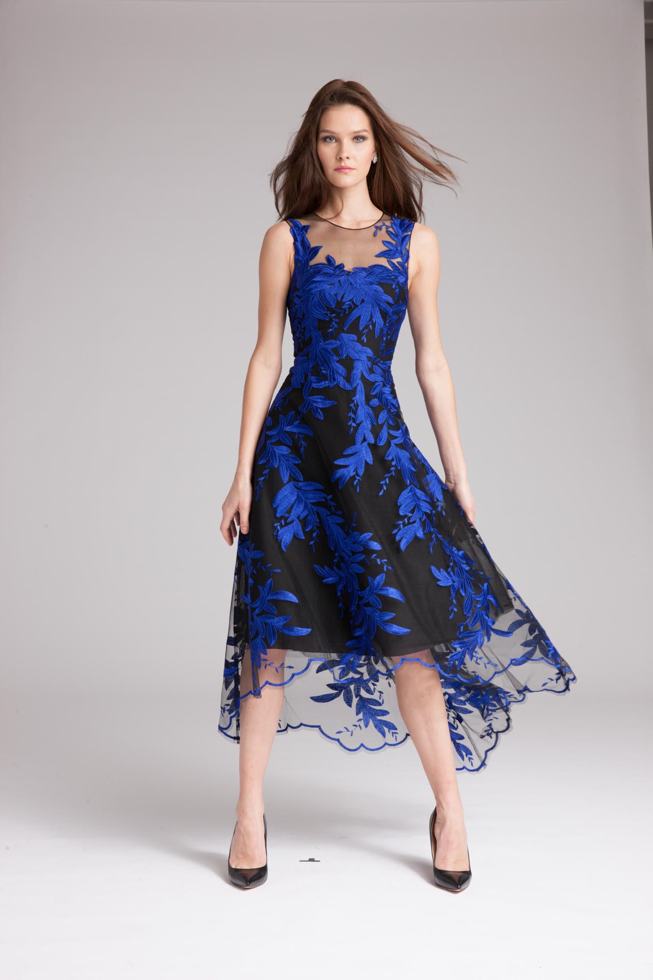 Sleeveless Hi-Low Tulle Applique T-Length Dress