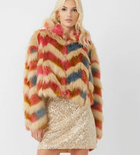 Load image into Gallery viewer, Dallow Faux Fur Jacket